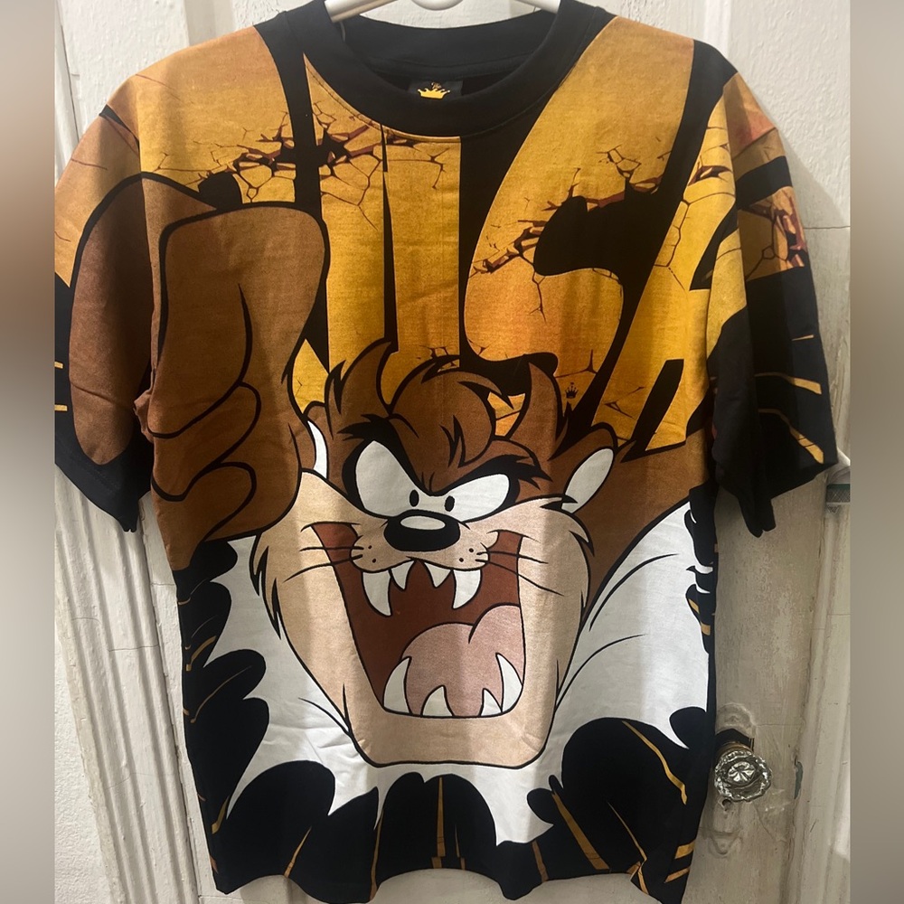 Brand New Without Tags Limited Edition Tazmanian Devil AOP Mens Sz XL Shirt